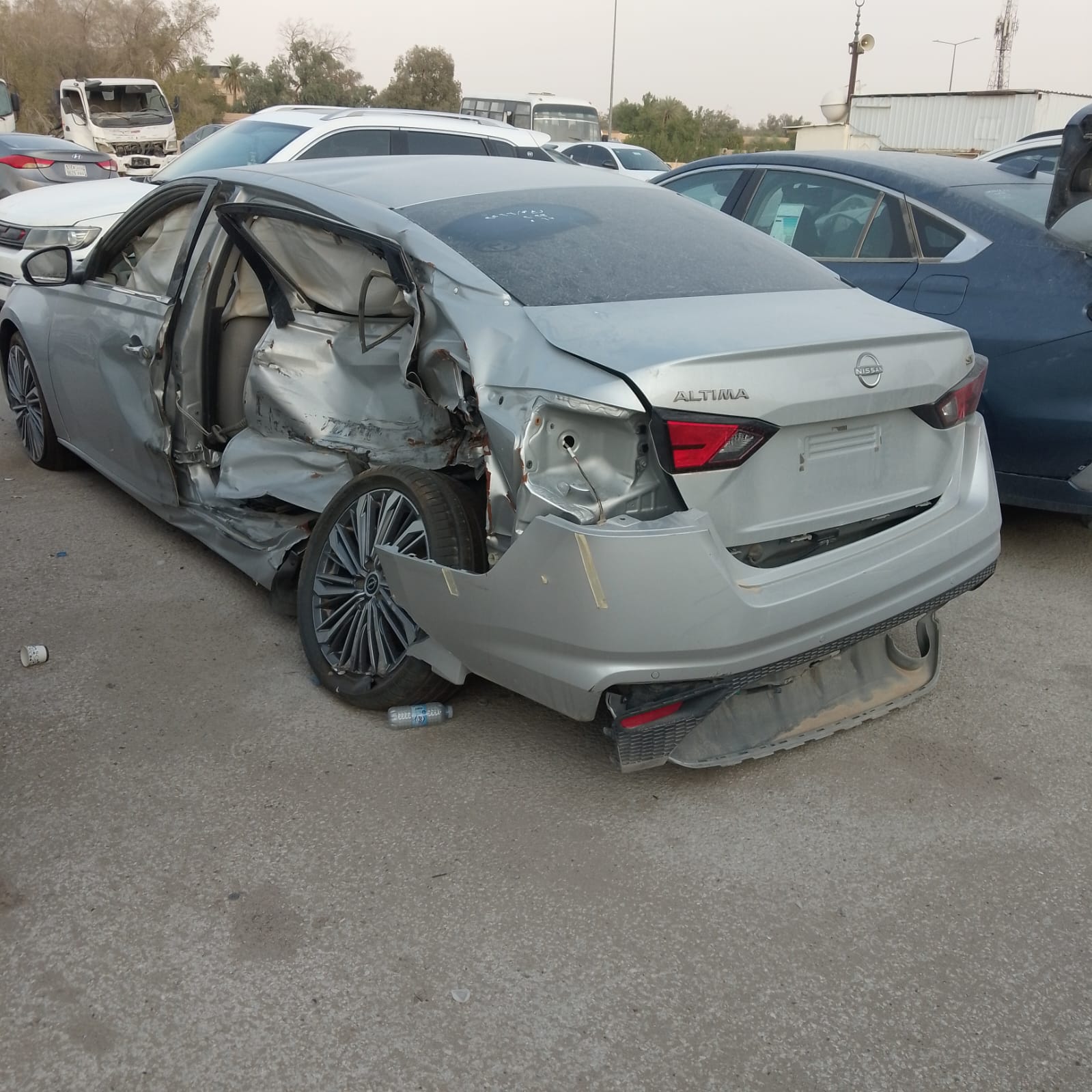 نيسان التيما